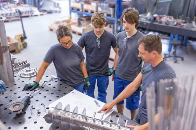 Daxner Lehrling Produktion apprentices production and assembly