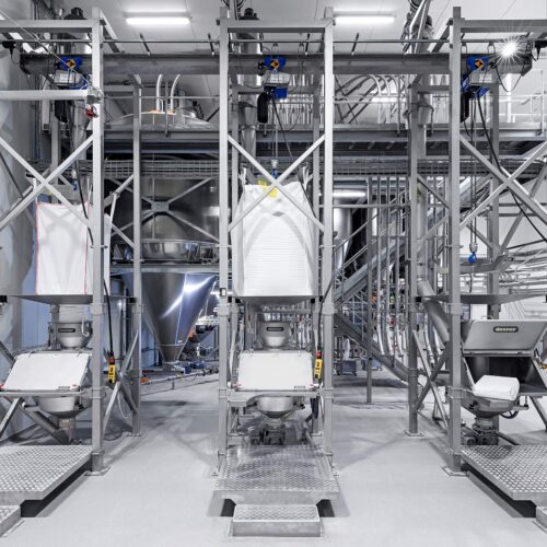 Daxner Big-Bag Entleerstation kombiniert mit Sackaufgabesystem Combined bag dump & big bag discharge station