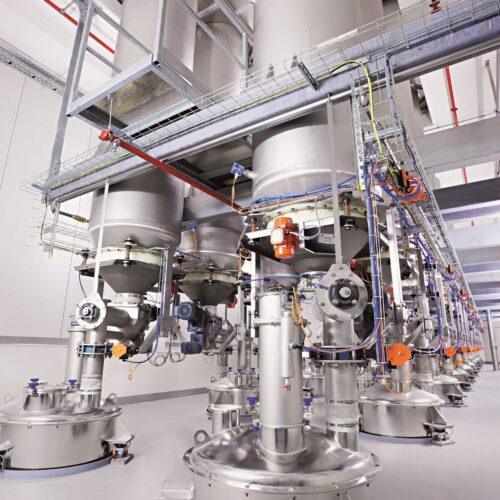 Daxner Behälterwaage Wiegesysteme Tagessilos mit Vibroaustragboden, Behälterwaagen im Hygienic Design, elektropoliert für hohe Wiegegenauigkeit