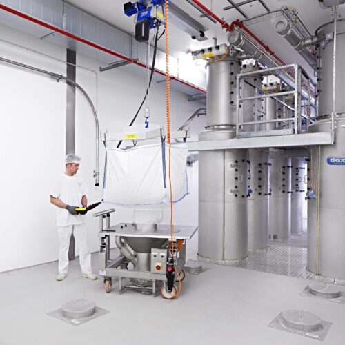 Daxner Mobile big bag intake stations with control screener for gravimetric filling of daily silos