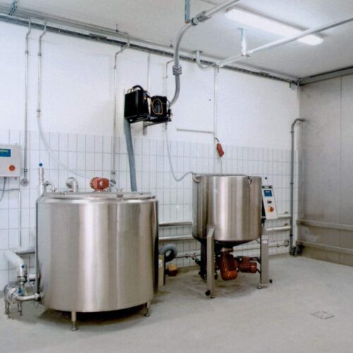 Daxner liquid ingredients yeast fermenter with automatic stirring & cooling