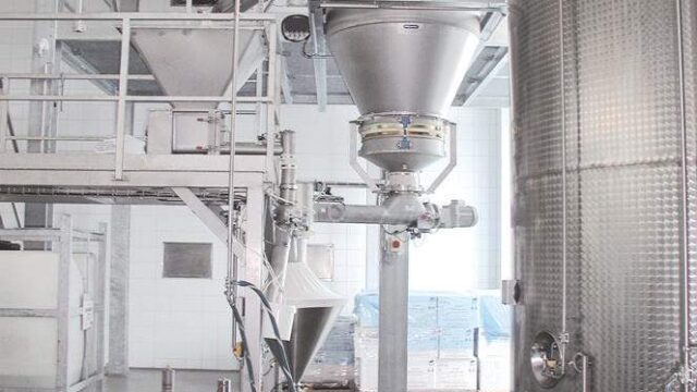 Daxner Silo-Dosieranlage für Pulverkomponenten zur Herstellung von Milchprodukten