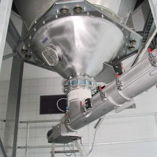 Daxner Silo-Dosieranlage für Pulverkomponenten zur Herstellung von Milchprodukten Silo- and dosing facility for powder components in the production of dairy products