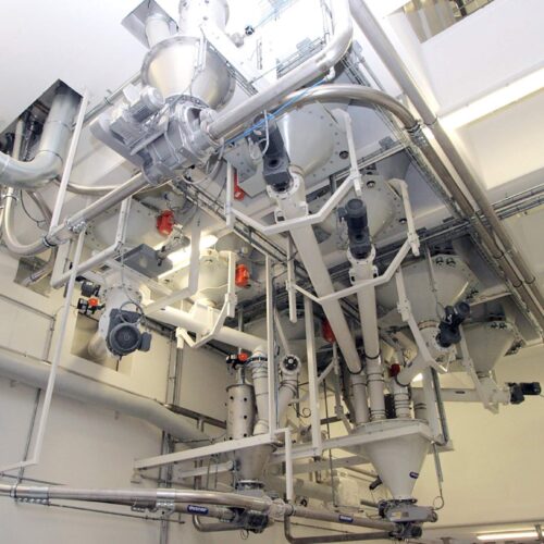 Daxner Discharge system with pneumatic conveying system