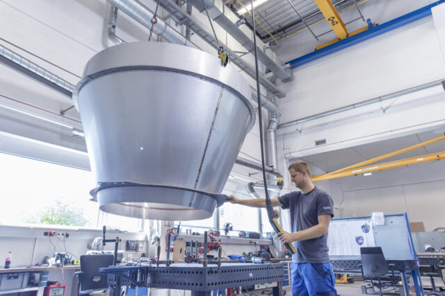 Daxner Produktion Behälterbau Werkstätte Metalltechniker production and assembly